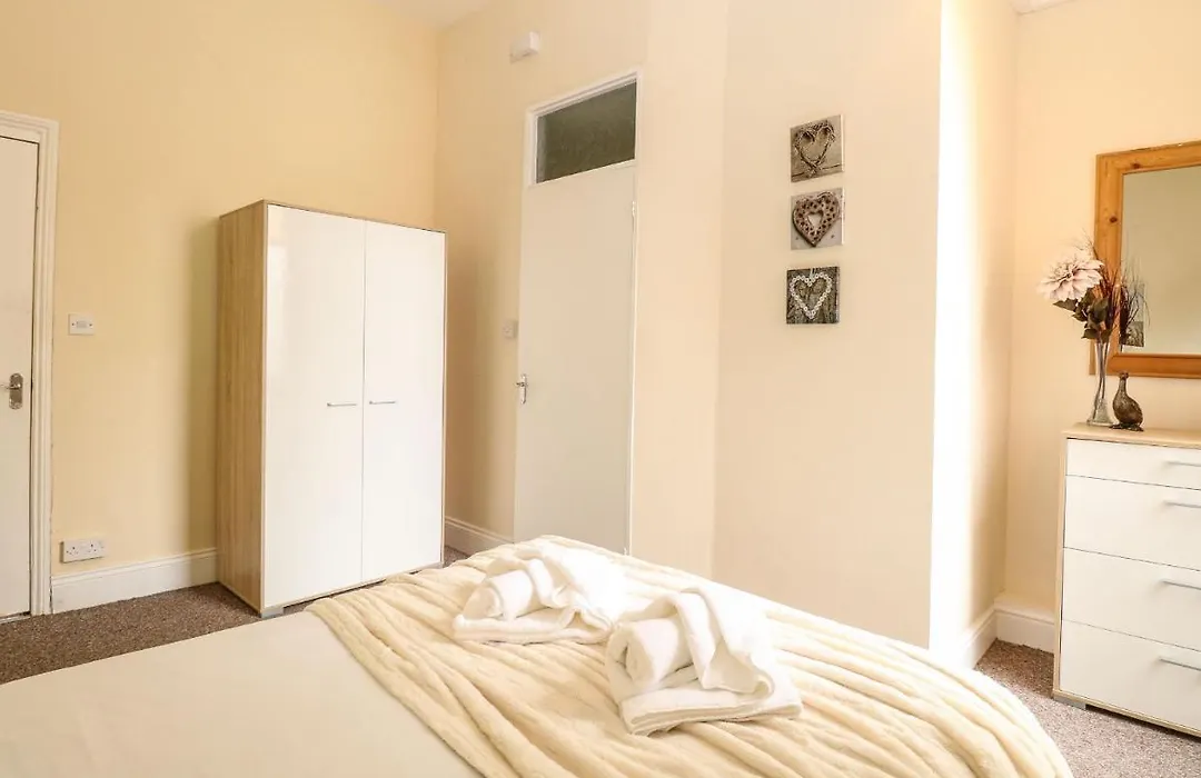 Clover Court-1