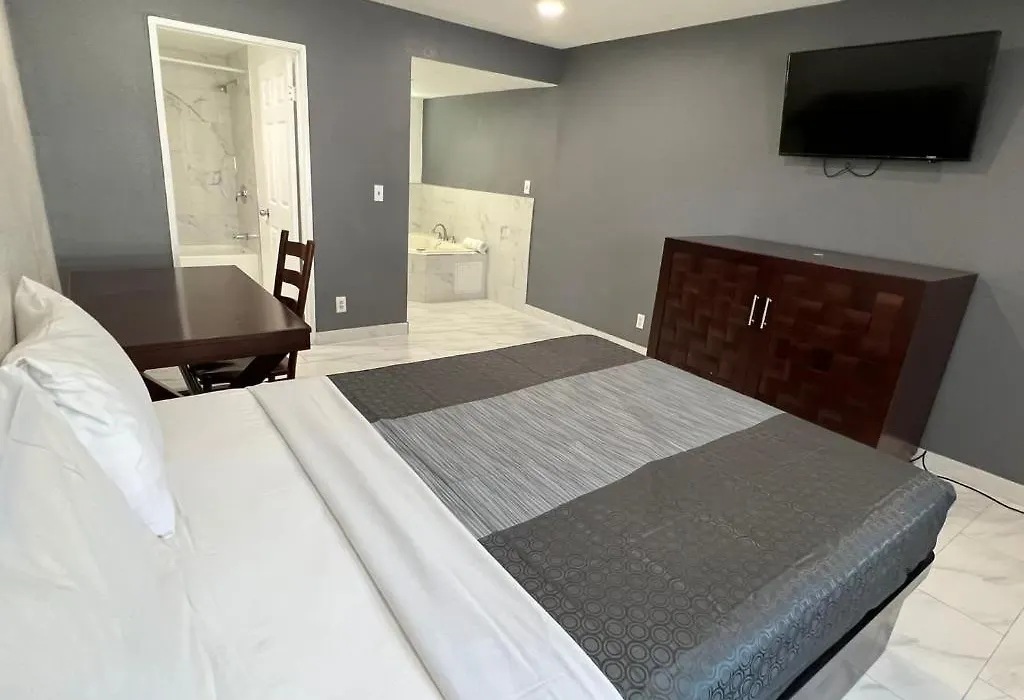 Goldstar Inn-1