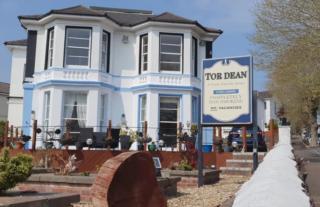 Tor Dean Guest House-1