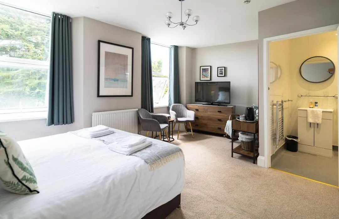 Sleepy Puffin Guest House-1