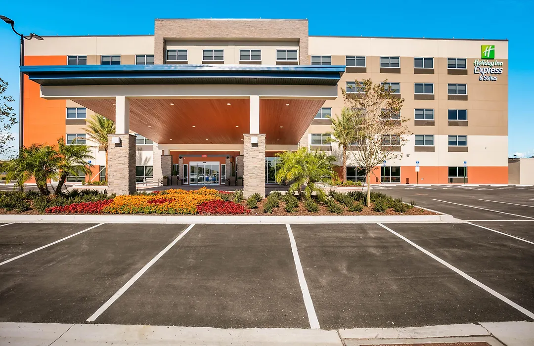Holiday Inn Express & Suites Jacksonville - Town Center By Ihg-1