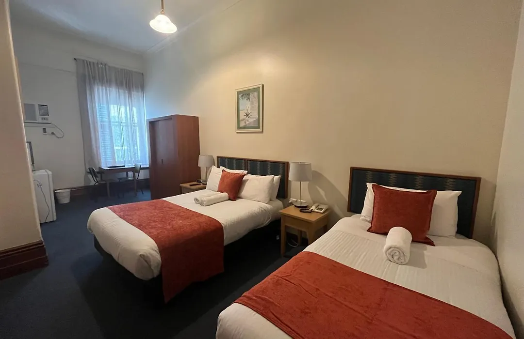 Princes Lodge Motel-1