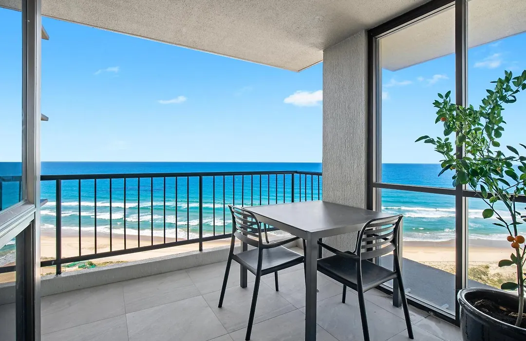 Capricorn One Beachside Holiday Apartments - Official-1