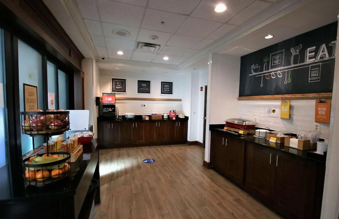 Hampton Inn & Suites Jacksonville Beach Boulevard/Mayo Clinic-1