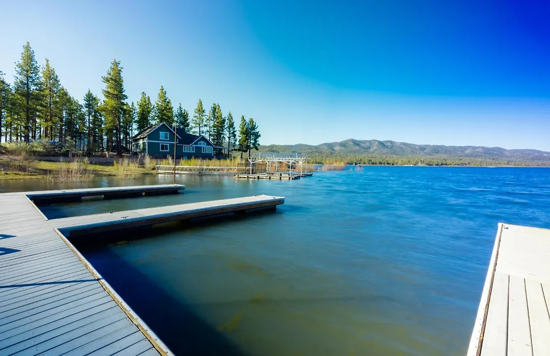 Sunrise Lakefront Family Cabin By Big Bear Vacations-1