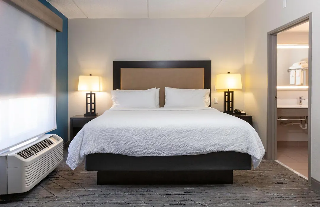 Holiday Inn Express & Suites Jacksonville Airport By Ihg-1