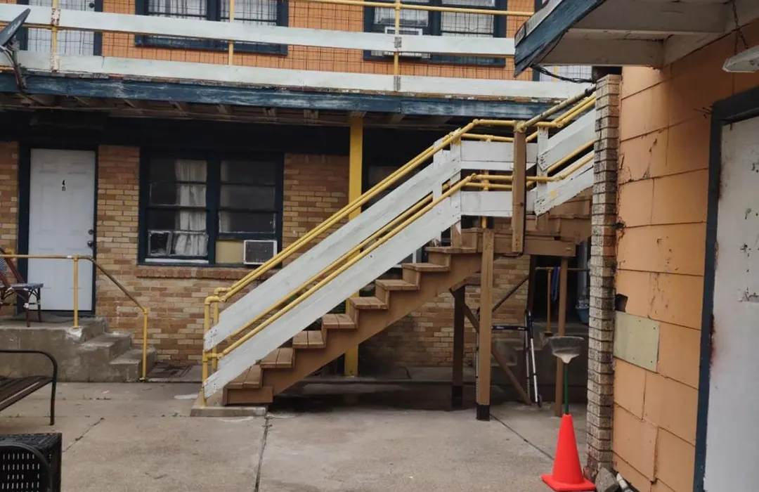 Rosenberg Motel-1