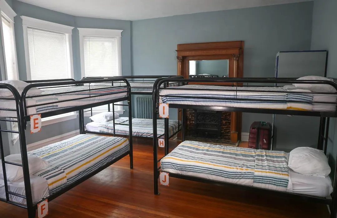 Wrigley Hostel - Chicago (Adults Only)-1