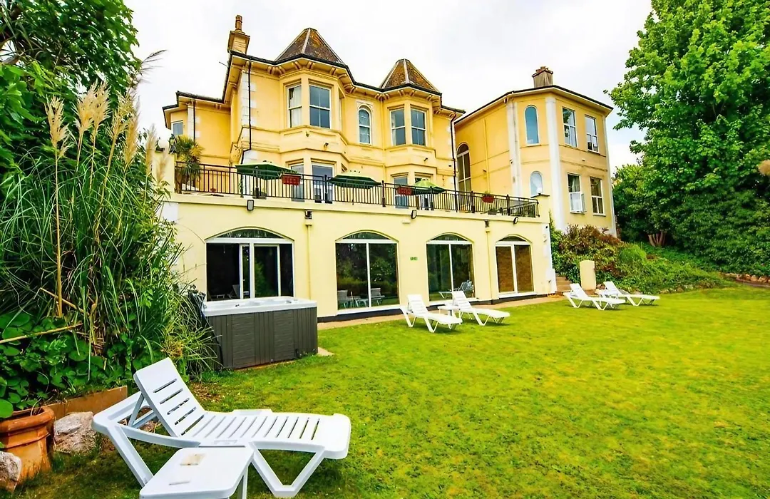 Crofton House Hotel-1