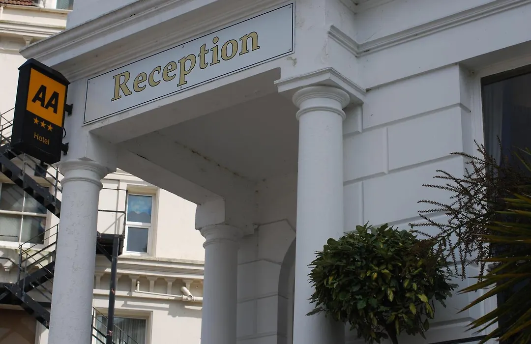 Oyo Devonshire Park Hotel-1