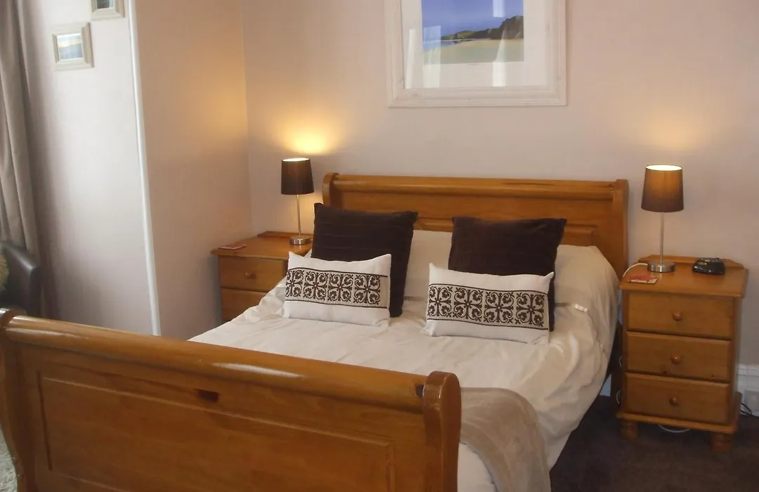 Chiverton House Guest Accommodation-1