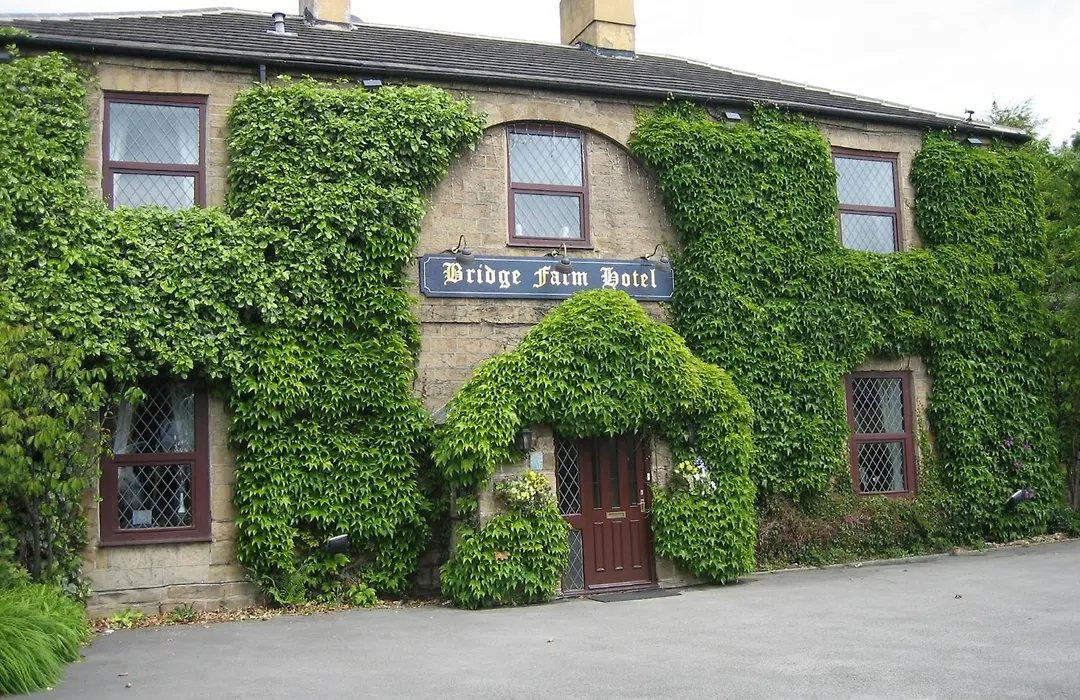 Bridge Farm Hotel-1