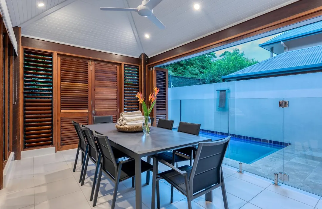 Villa 3 @ Chez Willow, 2 Mins To Four Mile Beach-1