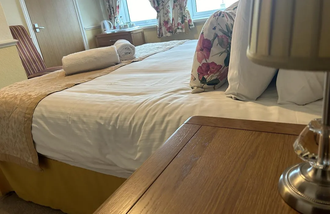 Harbour Lights Guest House Room Only-1
