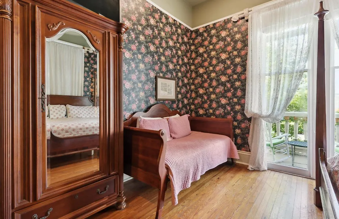 Maison Perrier Bed & Breakfast-1