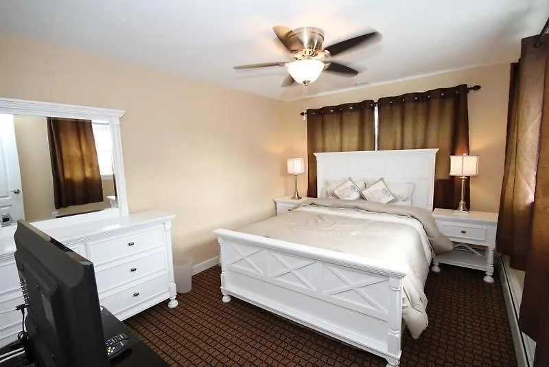 Colton Court Motor Inn-1