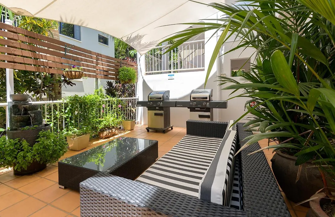 Port Douglas Apartments - Adults Only Oasis-1
