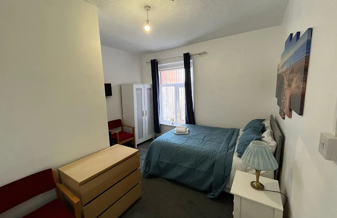 Pinnacle Hotel & Suites Formerly Jean Martyn Hotel Near Central Blackpool, Near Beach & Attractions-1