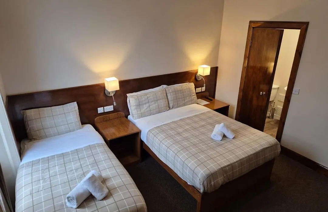 Douglas Hotel-1
