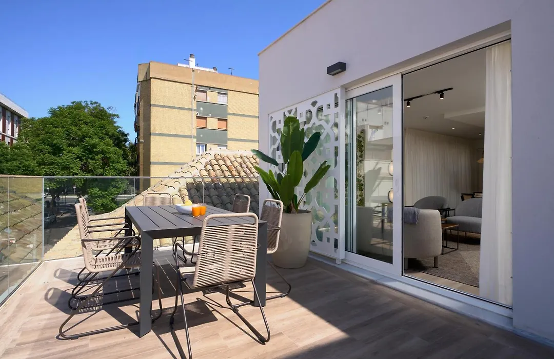 Casa Pizarro, By Homing U-1