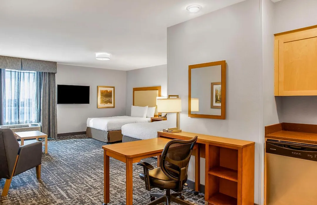 Homewood Suites By Hilton Winnipeg Airport - Polo Park-1