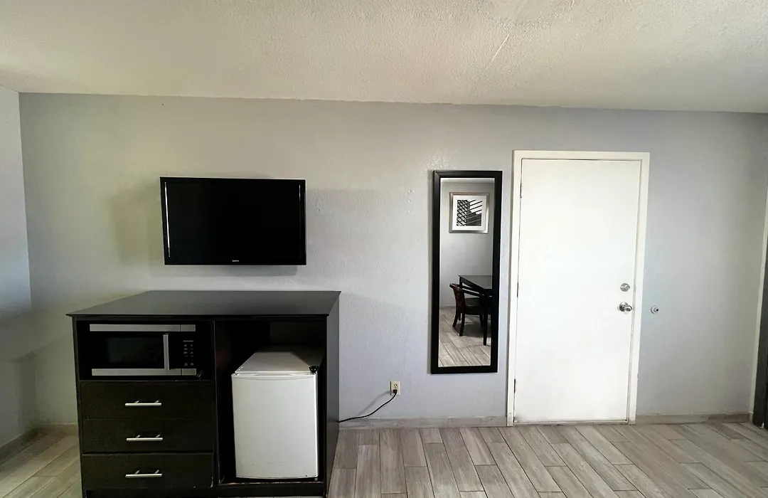 Budget Inn Motel-1