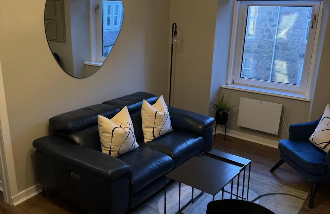 Skene Square Apartment-1