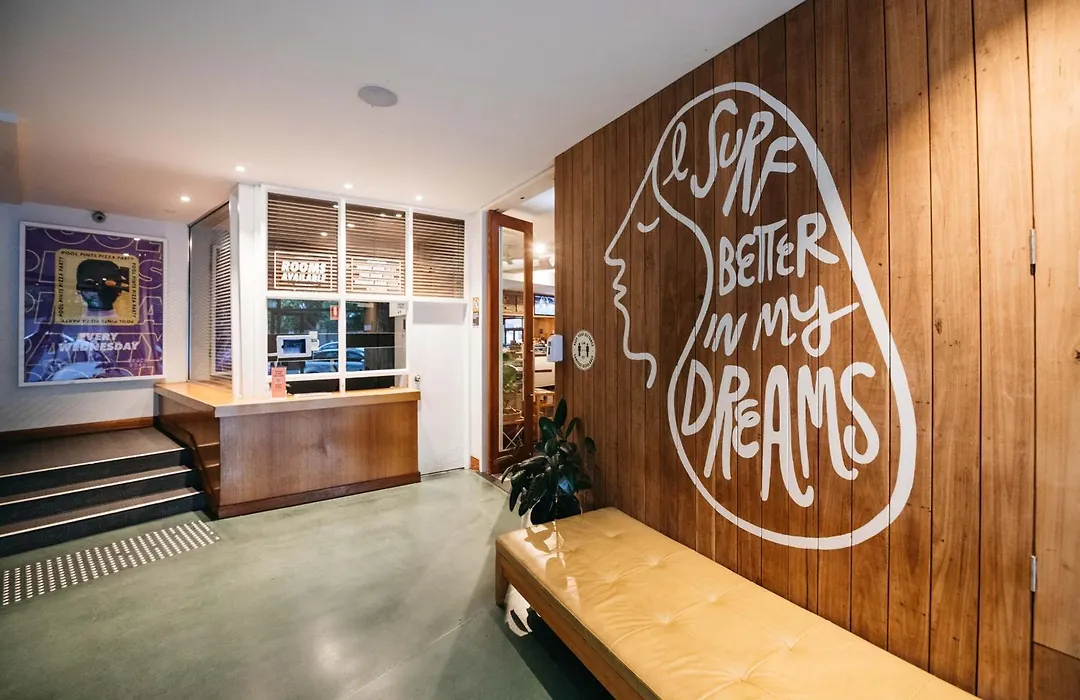 Barrys Beach Road Hotel-1