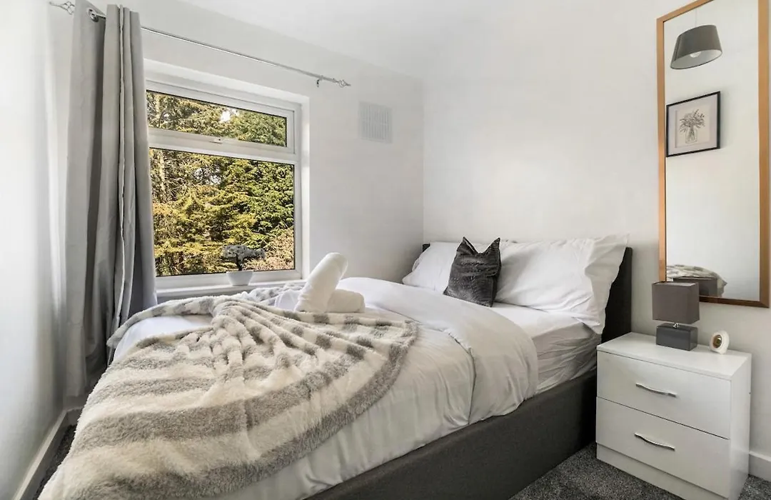 Comfy Home-Vimy Road-1