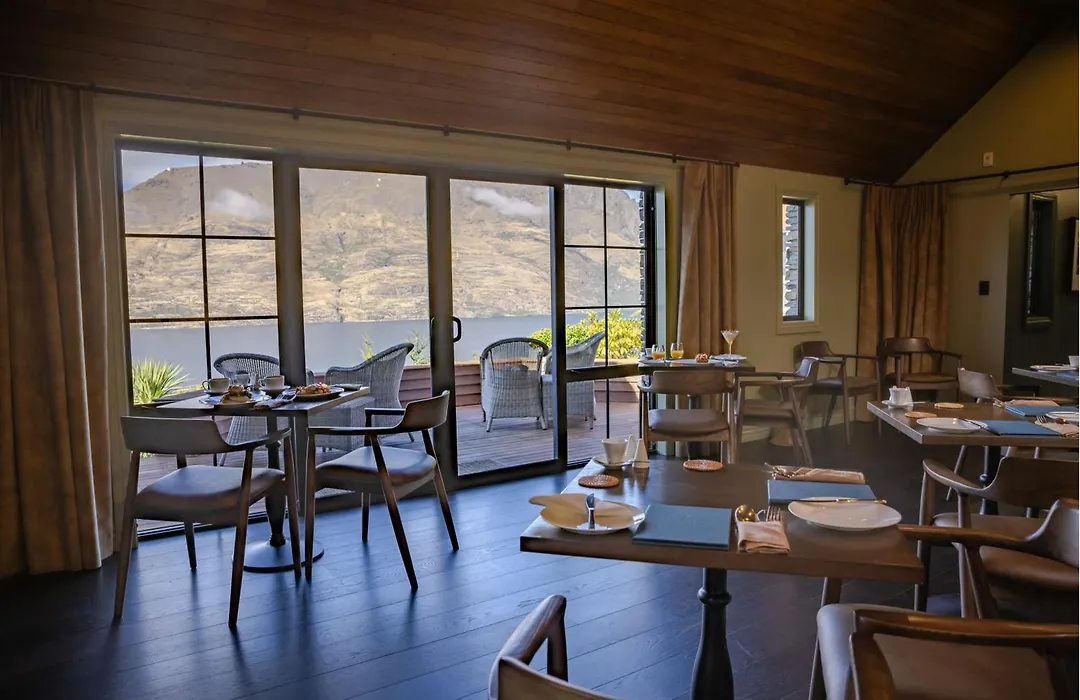 Azur Lodge-1