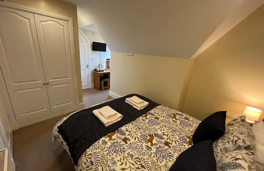 The Shoe Inn Rooms-1