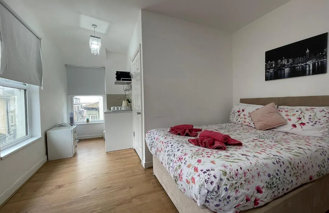 Ariana House Hotel-Families And Couples Only-1