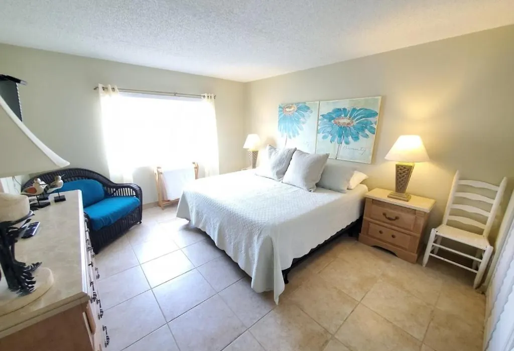 Pelican Inlet A206-1