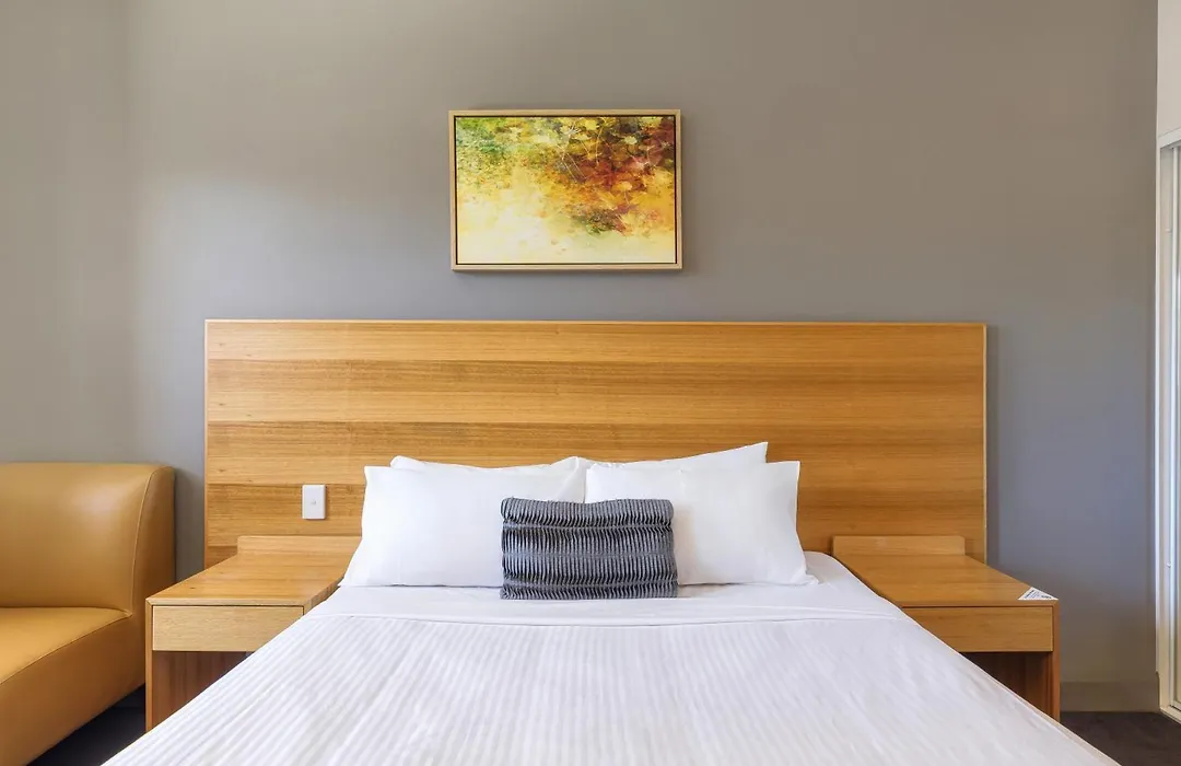 Kingsgrove Hotel-1