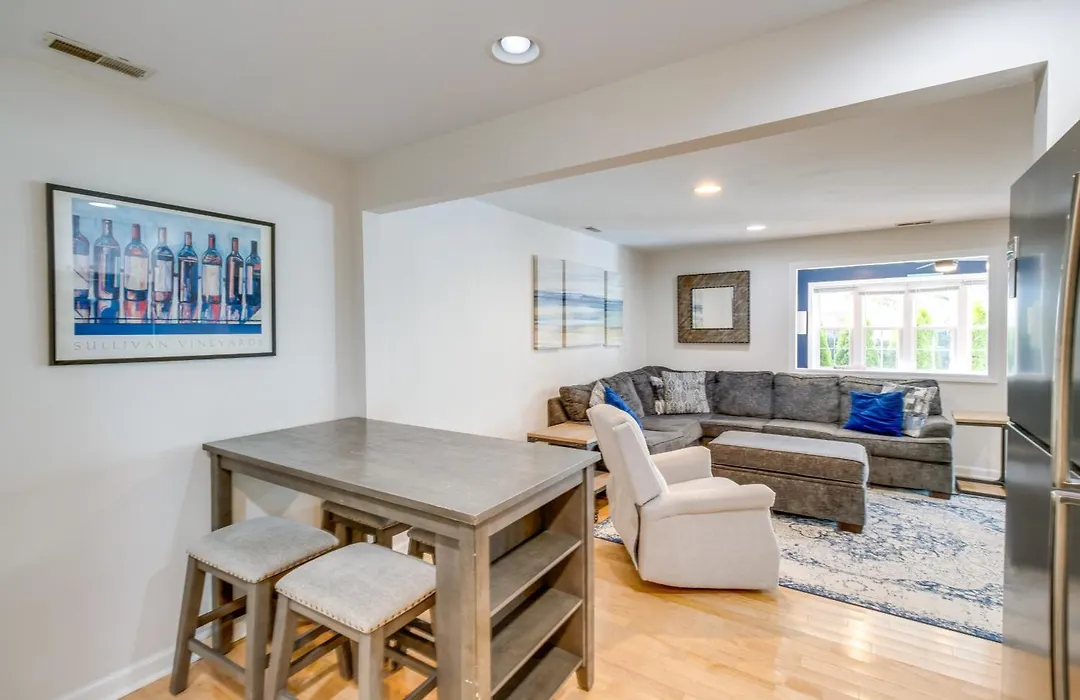Cape May Quad W/ Grill - 7 Blocks To Beach!-1