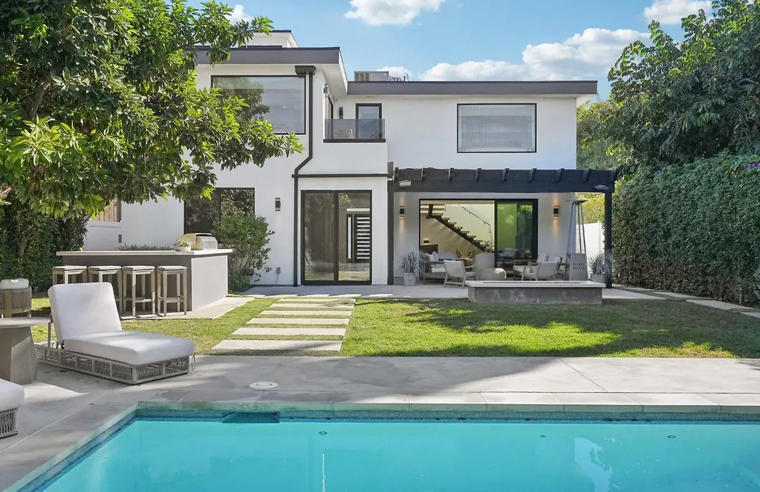 Curson Modern-1