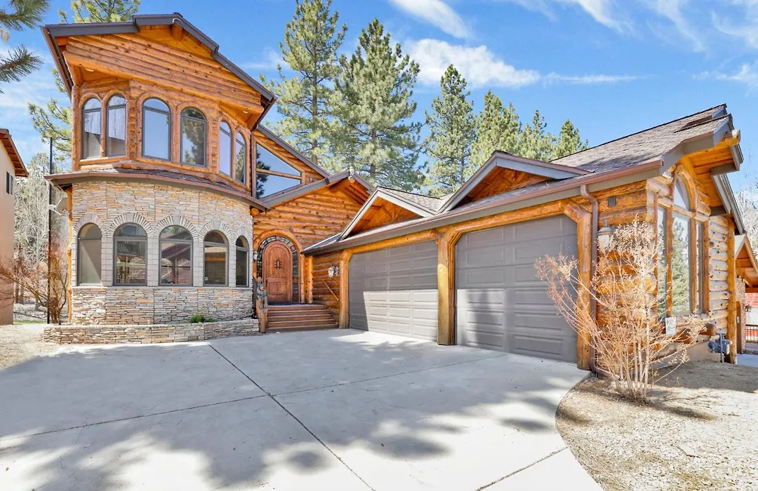 Wolf Creek Castle #2202-1