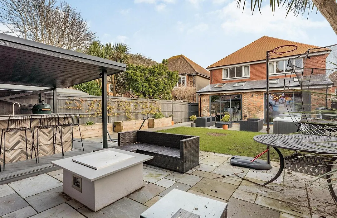 Vallance House-1