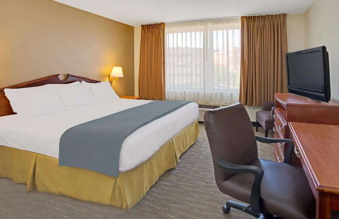 Days Inn By Wyndham Silver Spring-1