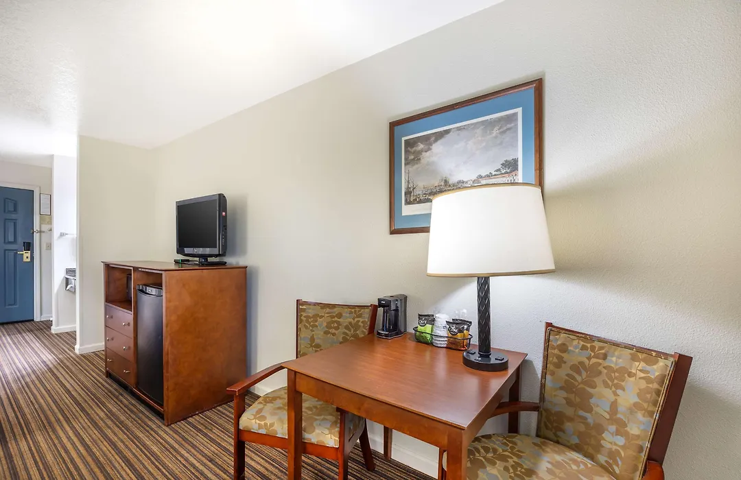 Best Western Capital City Inn-1