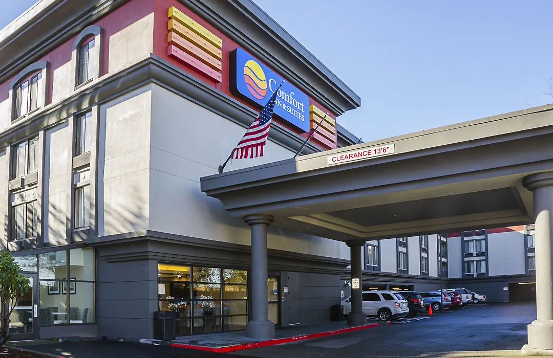 Comfort Inn & Suites Sea-Tac Airport-1