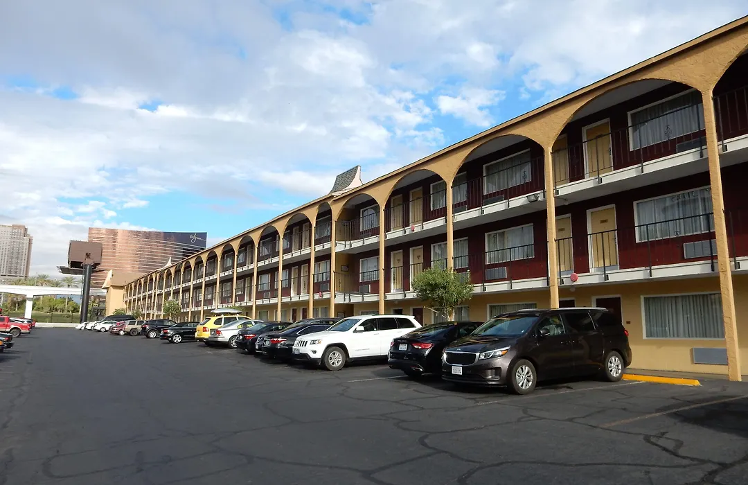 Mardi Gras Hotel & Casino-1