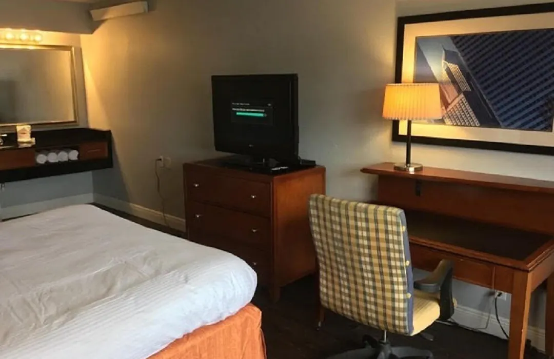 Extend-A-Suites Phoenix-1