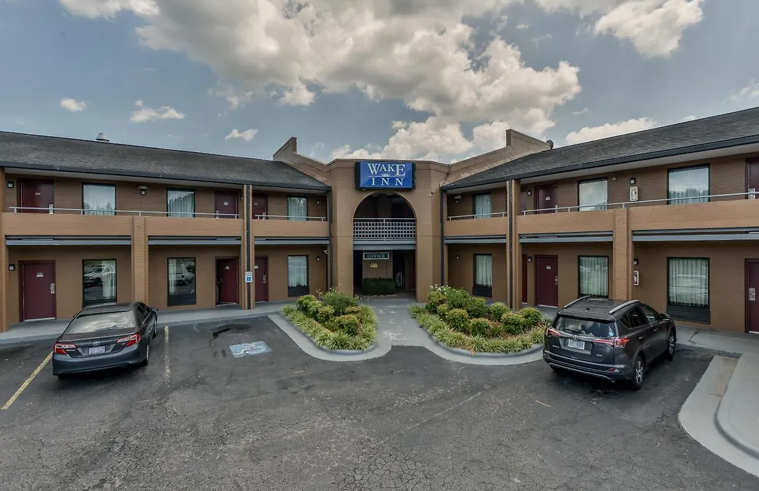 Wake Inn-1