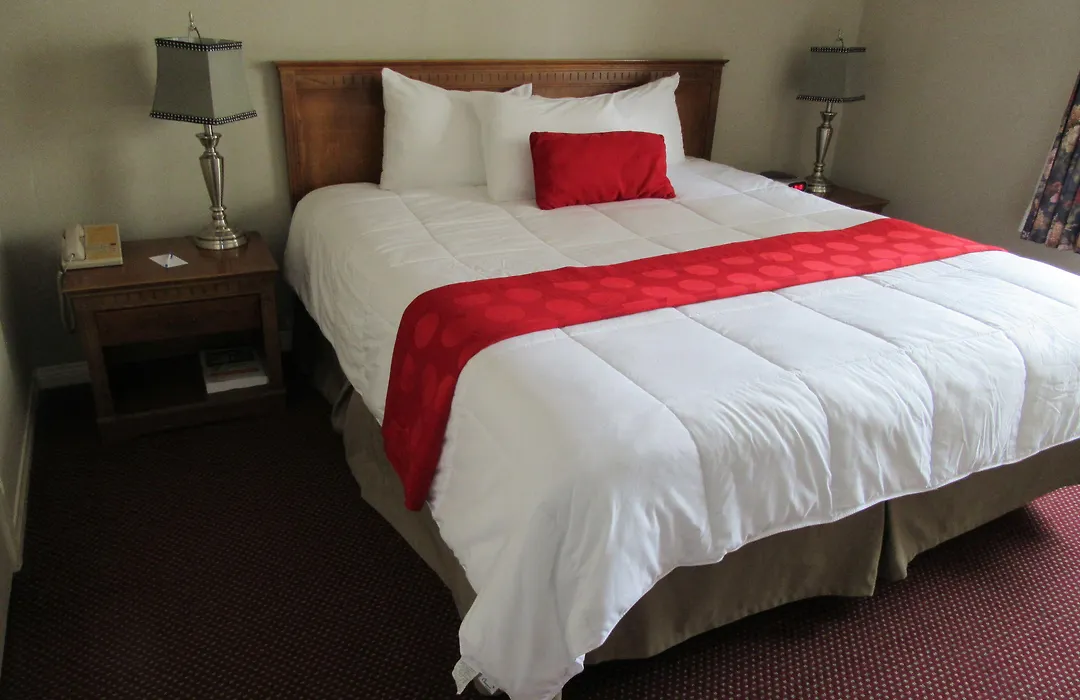 Ramada By Wyndham Los Angeles/Wilshire Center-1