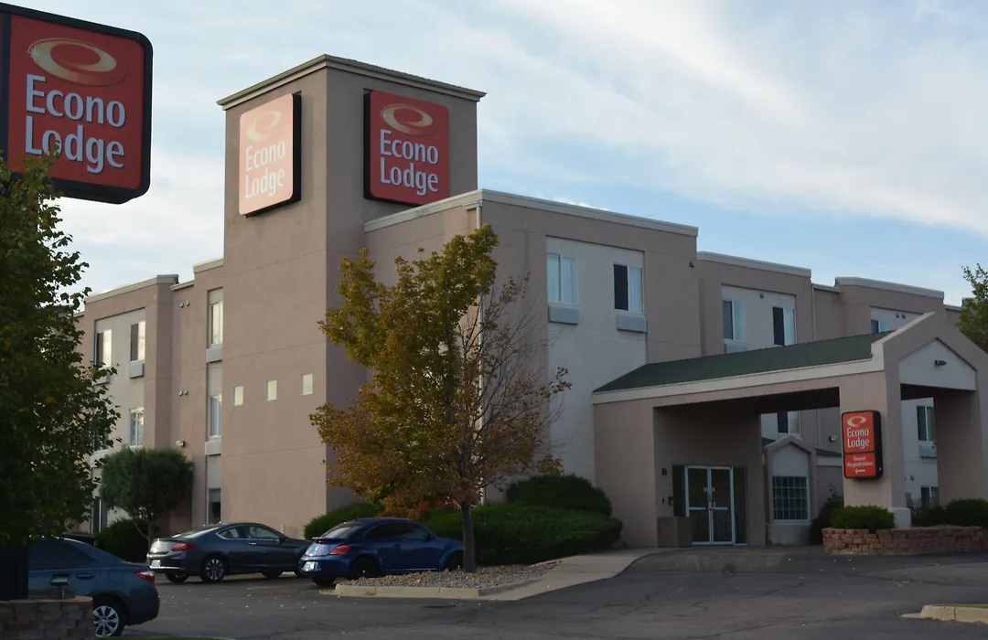 Econo Lodge North Academy-1
