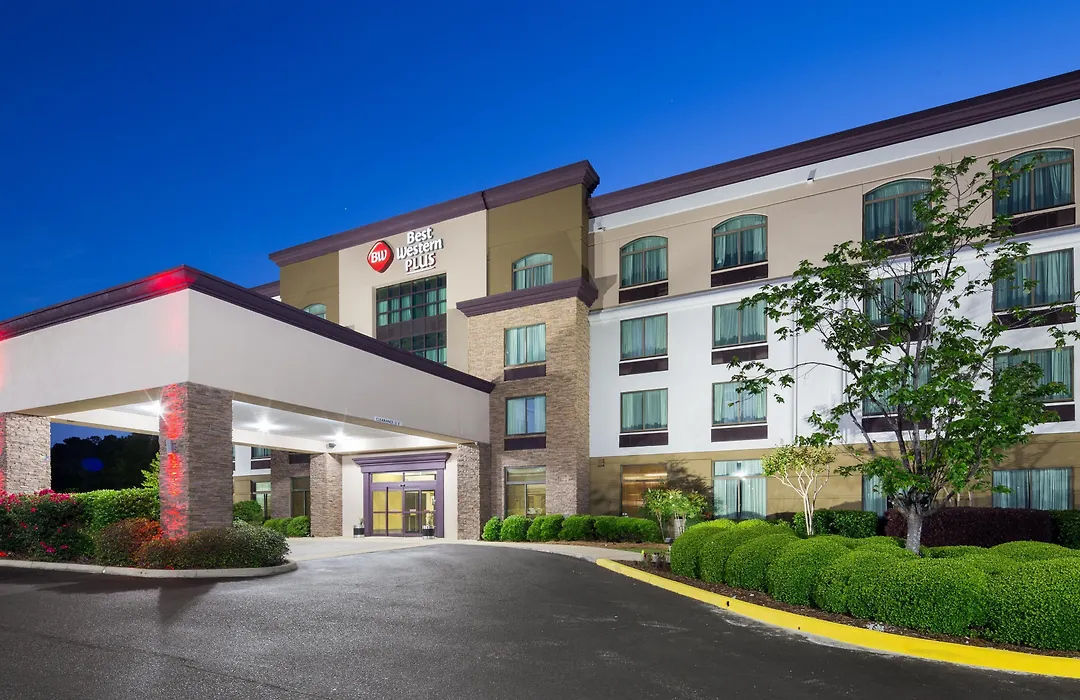 Best Western Plus Birmingham Inn & Suites-1