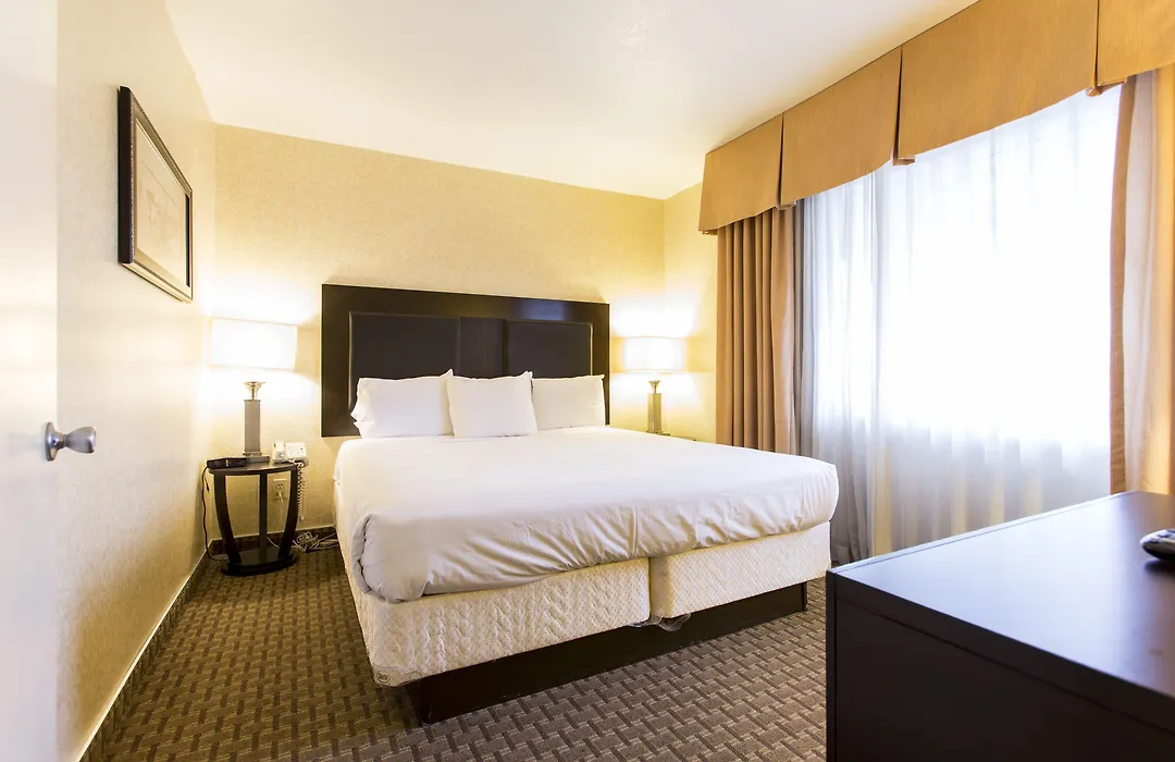 Hotel Silver Lake-1