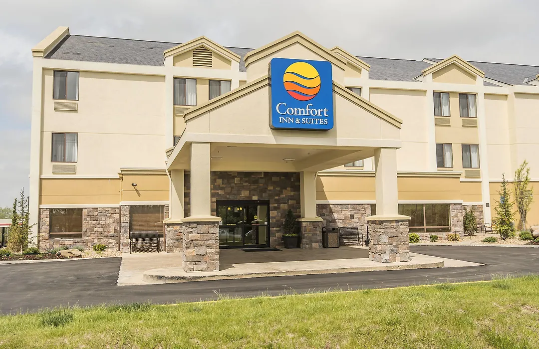 Comfort Inn & Suites Kansas City - Northeast-1