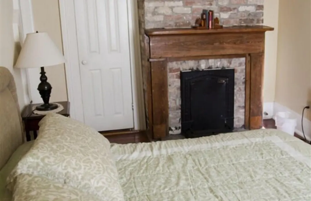 Fairchild House Bed & Breakfast-1